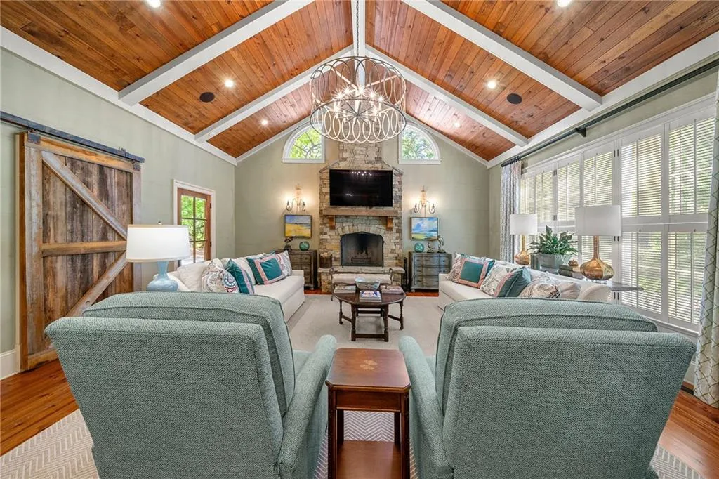 Valdosta, Georgia 31605, United States, 5 Bedrooms Bedrooms, ,7 BathroomsBathrooms,Residential,Active,59791