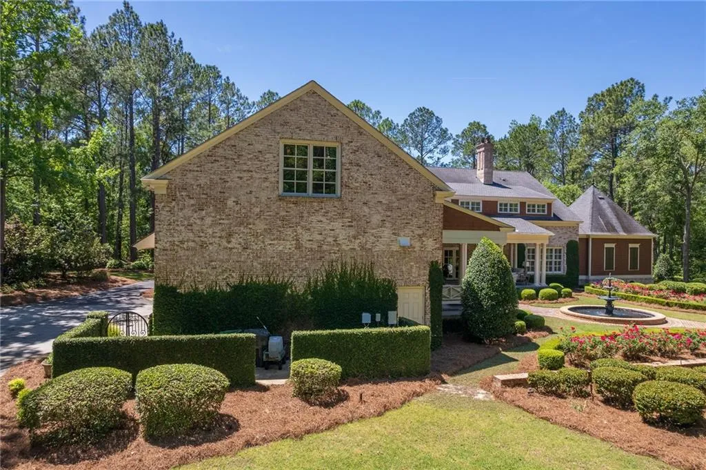 Valdosta, Georgia 31605, United States, 5 Bedrooms Bedrooms, ,7 BathroomsBathrooms,Residential,Active,59791