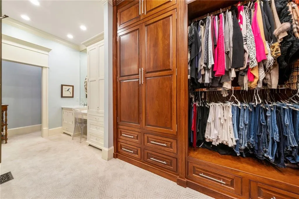 Valdosta, Georgia 31605, United States, 5 Bedrooms Bedrooms, ,7 BathroomsBathrooms,Residential,Active,59791