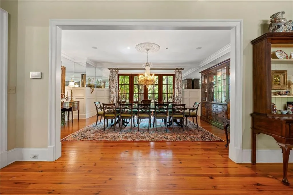 Valdosta, Georgia 31605, United States, 5 Bedrooms Bedrooms, ,7 BathroomsBathrooms,Residential,Active,59791