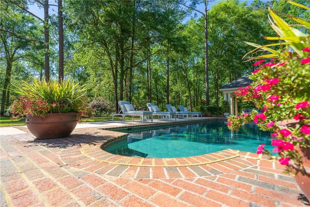 Valdosta, Georgia 31605, United States, 5 Bedrooms Bedrooms, ,7 BathroomsBathrooms,Residential,Active,59791