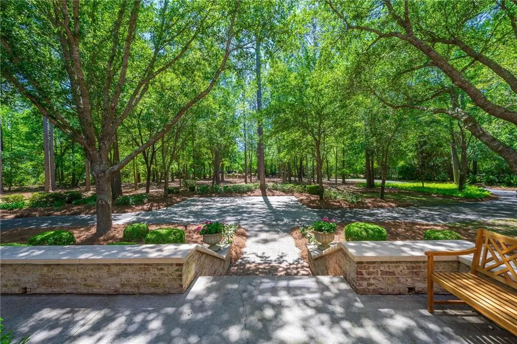 Valdosta, Georgia 31605, United States, 5 Bedrooms Bedrooms, ,7 BathroomsBathrooms,Residential,Active,59791