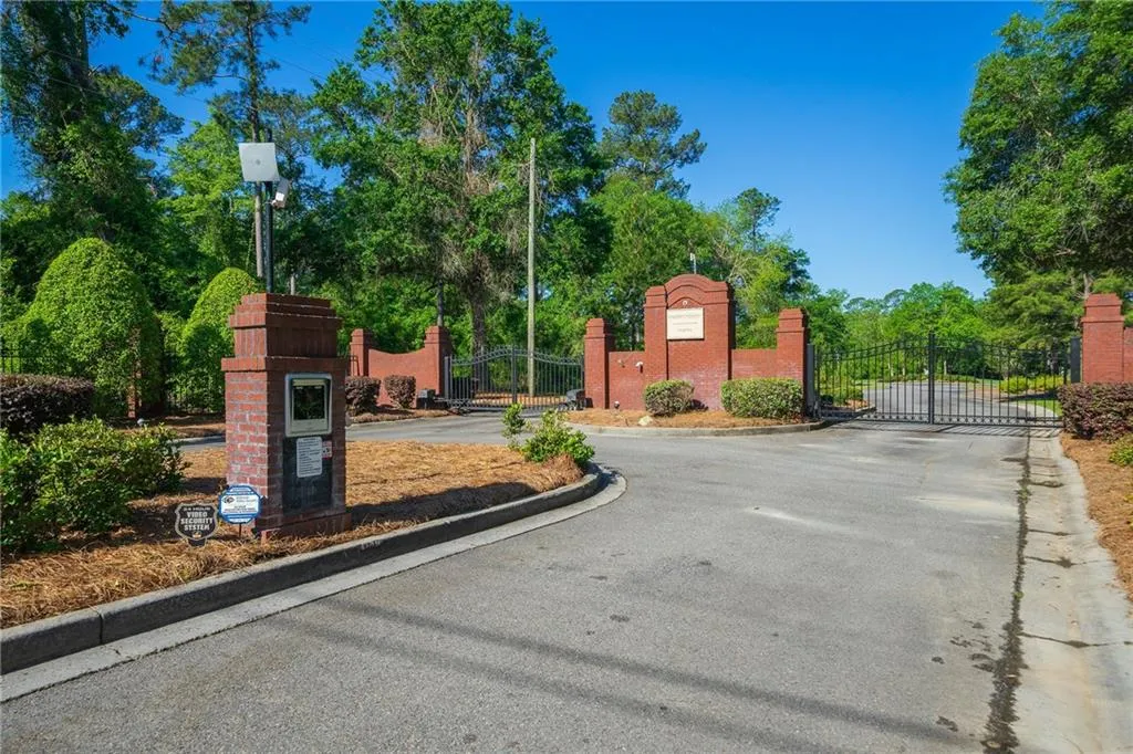 Valdosta, Georgia 31605, United States, 5 Bedrooms Bedrooms, ,7 BathroomsBathrooms,Residential,Active,59791