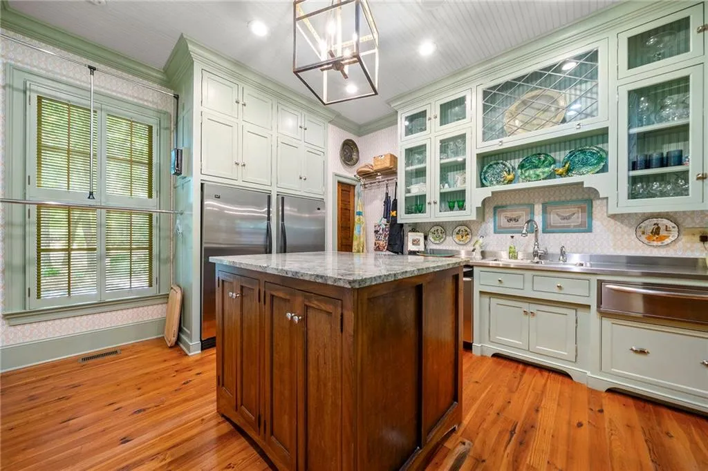 Valdosta, Georgia 31605, United States, 5 Bedrooms Bedrooms, ,7 BathroomsBathrooms,Residential,Active,59791