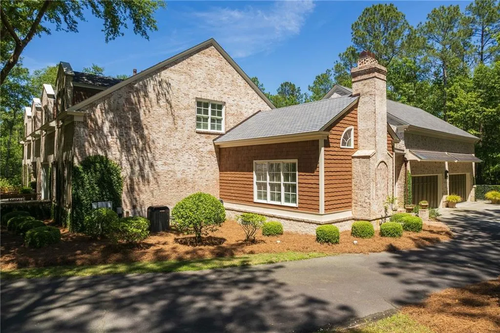 Valdosta, Georgia 31605, United States, 5 Bedrooms Bedrooms, ,7 BathroomsBathrooms,Residential,Active,59791