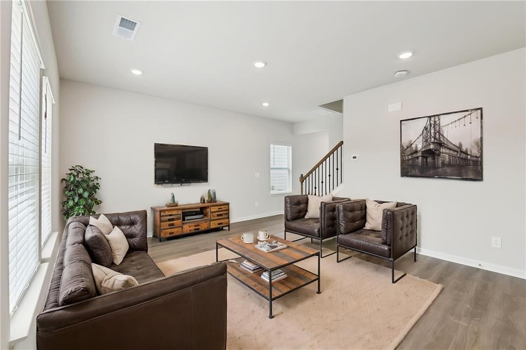 2801 Manor Drive