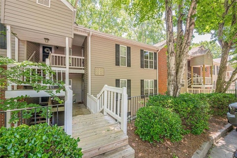Condo For Sale - 412 Teal Court<br/> Roswell, GA 30076