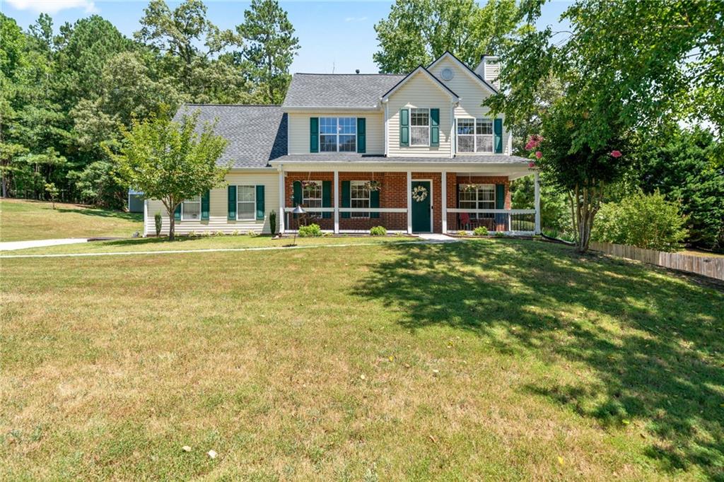 Move-In Ready Gem in Loganville!
Welcome to this beautifully updated home, perfectly situated on a quiet cul-de-sac in a convenient Loganville neighborhood. The current owners have meticulously upgraded the property, making it truly turnkey and ready for you to move right in.
Recent improvements include a new roof and HVAC system (2023), new flooring and baseboards, and a fully renovated kitchen featuring new appliances, countertops, backsplash, under-cabinet lighting, modern fixtures, and a stylish sink.
Additional updates include a remodeled laundry room and powder room, new water heater, fresh paint in the primary suite, updated lighting and fixtures in the primary bath, and new toilets in all bathrooms. The front porch has been refreshed, and professionally installed flower beds add curb appeal.
Every detail has been thoughtfully addressed—this home is ready for its next chapter. Don't miss your chance to make it yours!