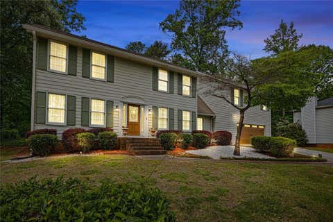 Homes For Sale - 4544 Queen Anne Court<br/> Mableton, GA 30126
