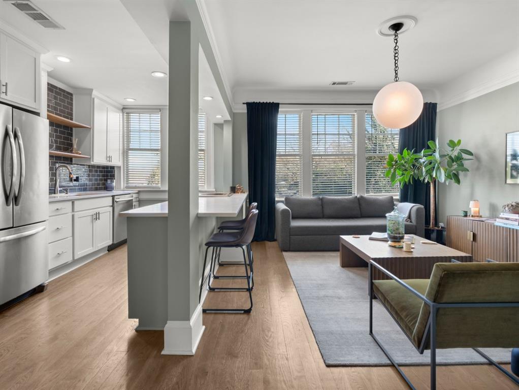 301 10th Street NE 15