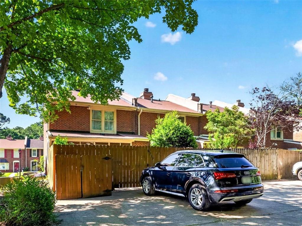 6117 Queen Anne Court