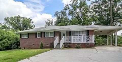 2677 Clairmont Road NE Atlanta GA 30329