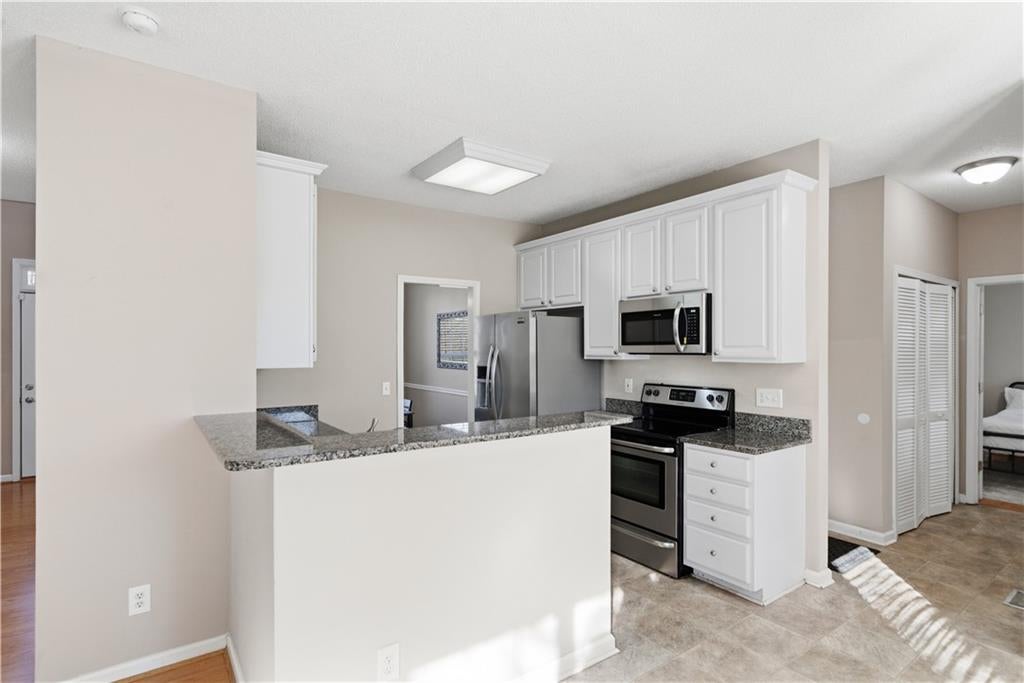 35 Planters Drive NW