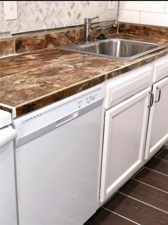 3190 Nectarine Circle