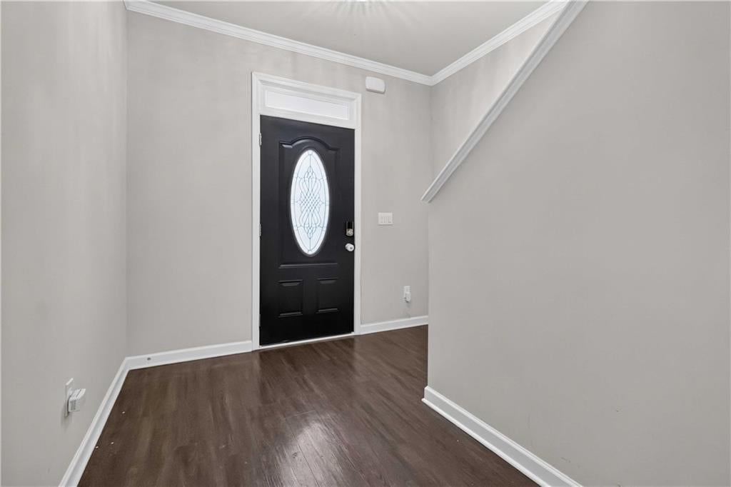 3744 Hampshire Walk