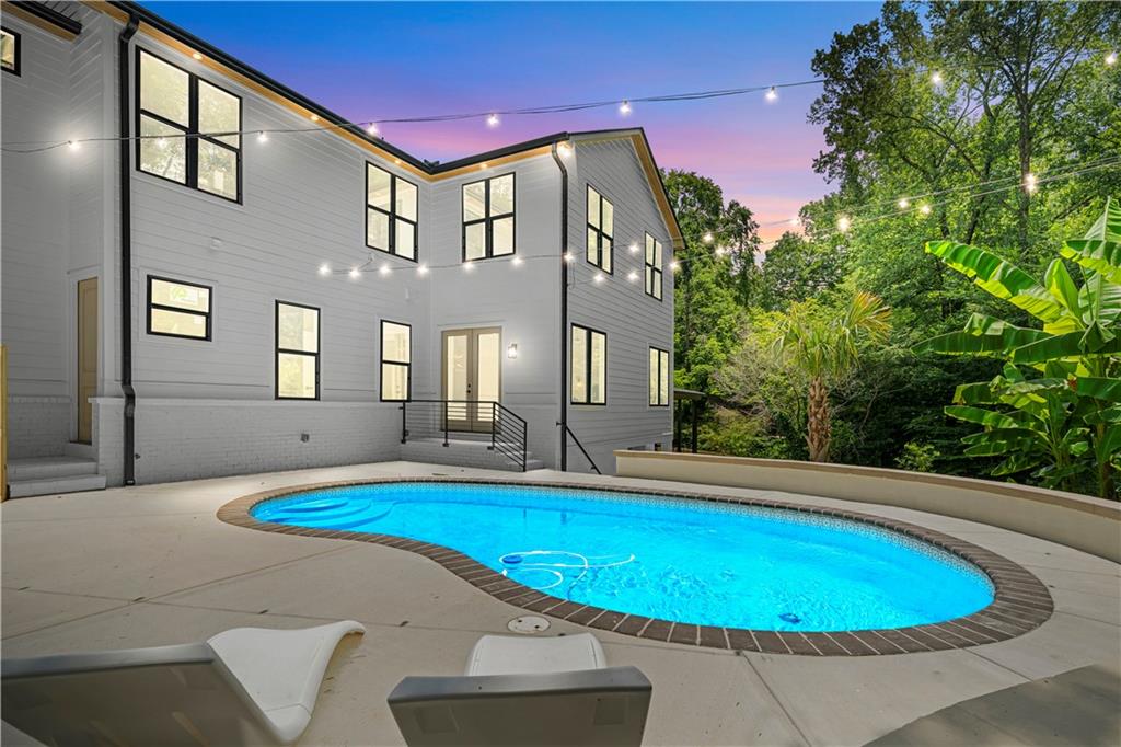 2454 Caladium Drive NE