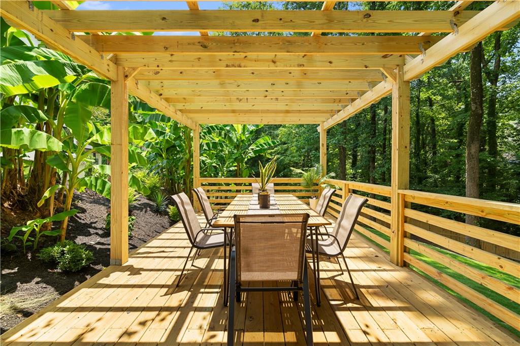 2454 Caladium Drive NE