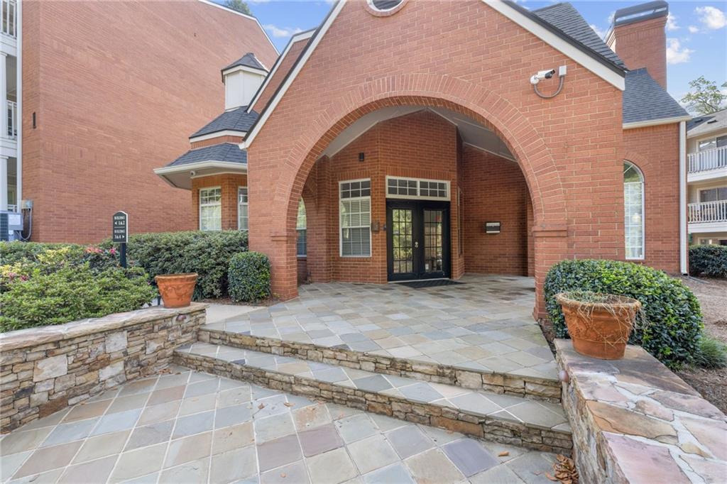 2054 Chastain Park Court NE