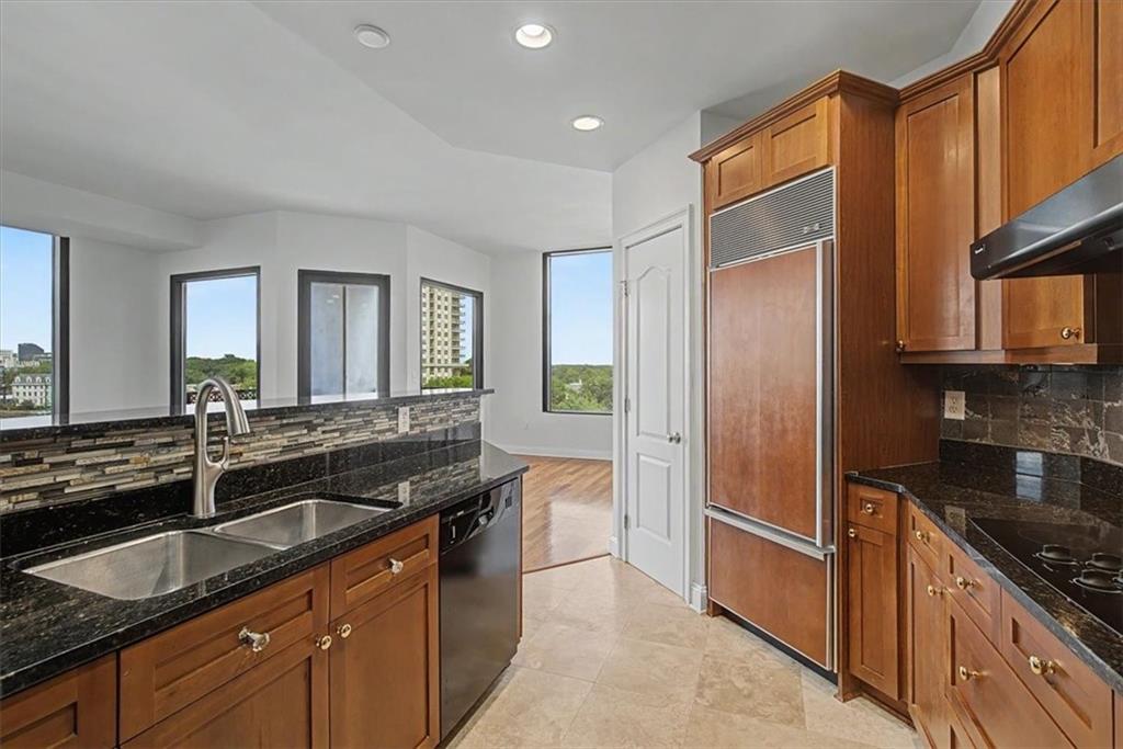 2828 Peachtree Road NE 802