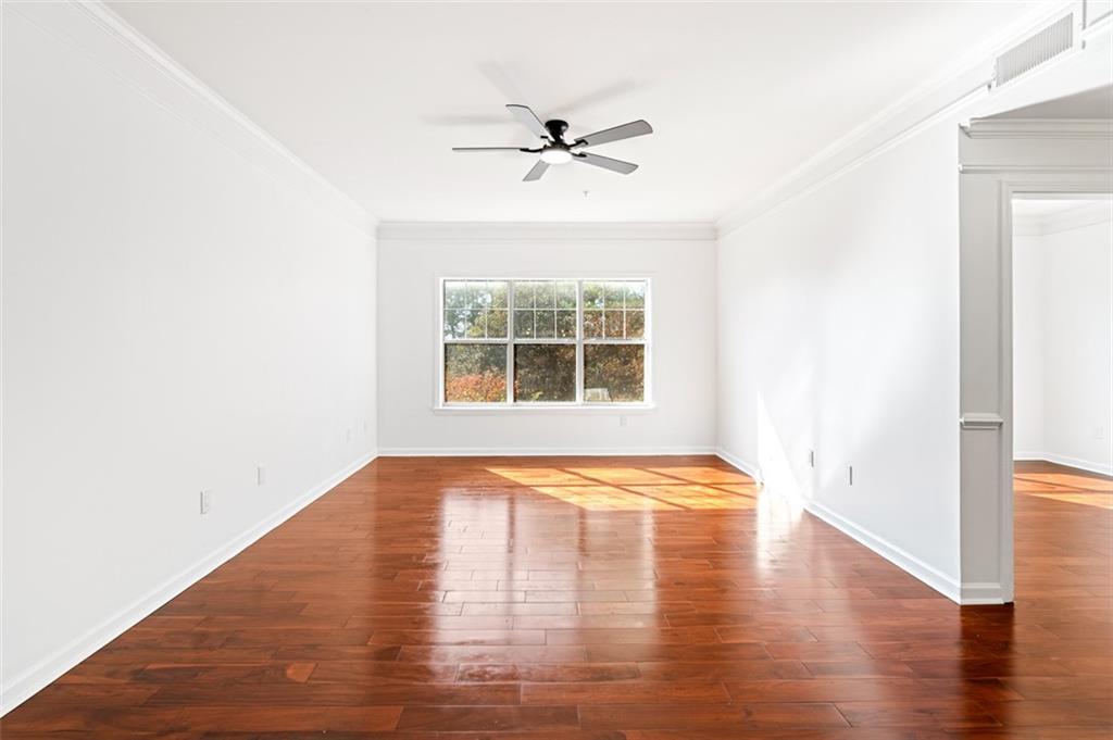 2700 Pine Tree Road NE 1219