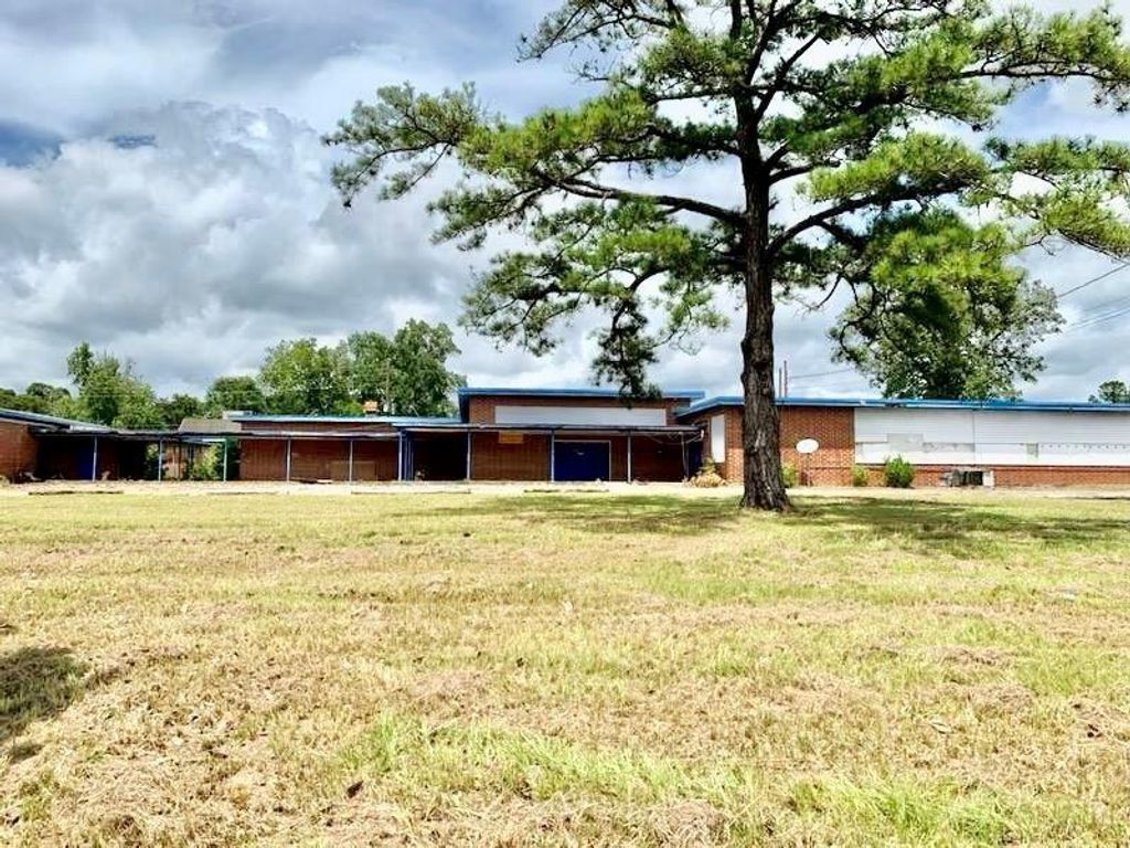 Photo of 2740 Millerfield Road, Macon, GA 31217 (MLS # 7728473)