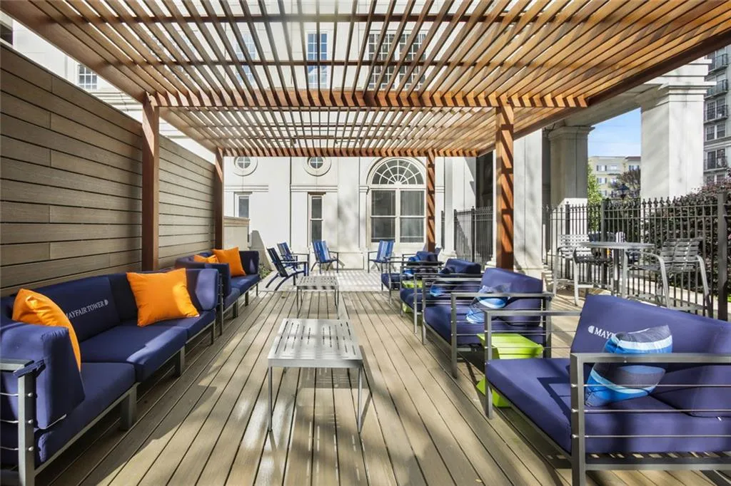 Atlanta, Georgia 30309, United States, 2 Bedrooms Bedrooms, ,2 BathroomsBathrooms,Residential,Active,224892