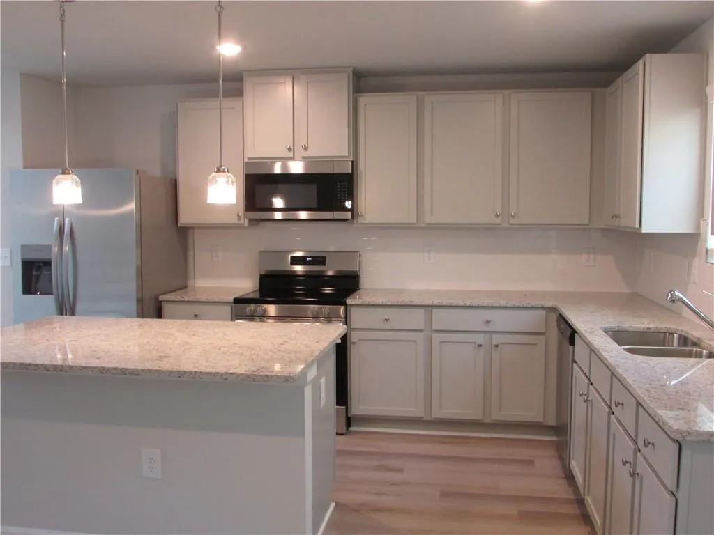 Dallas, Georgia 30157, United States, 4 Bedrooms Bedrooms, ,3 BathroomsBathrooms,Residential,Active,112035