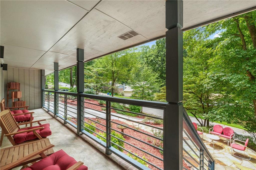 2501 Midvale Court