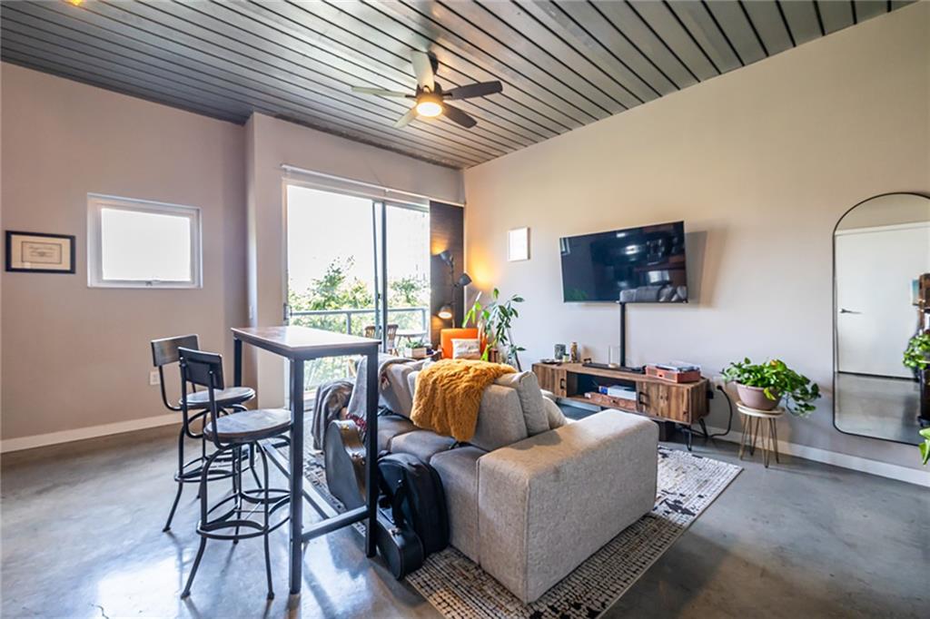 620 Glen Iris Drive NE 301