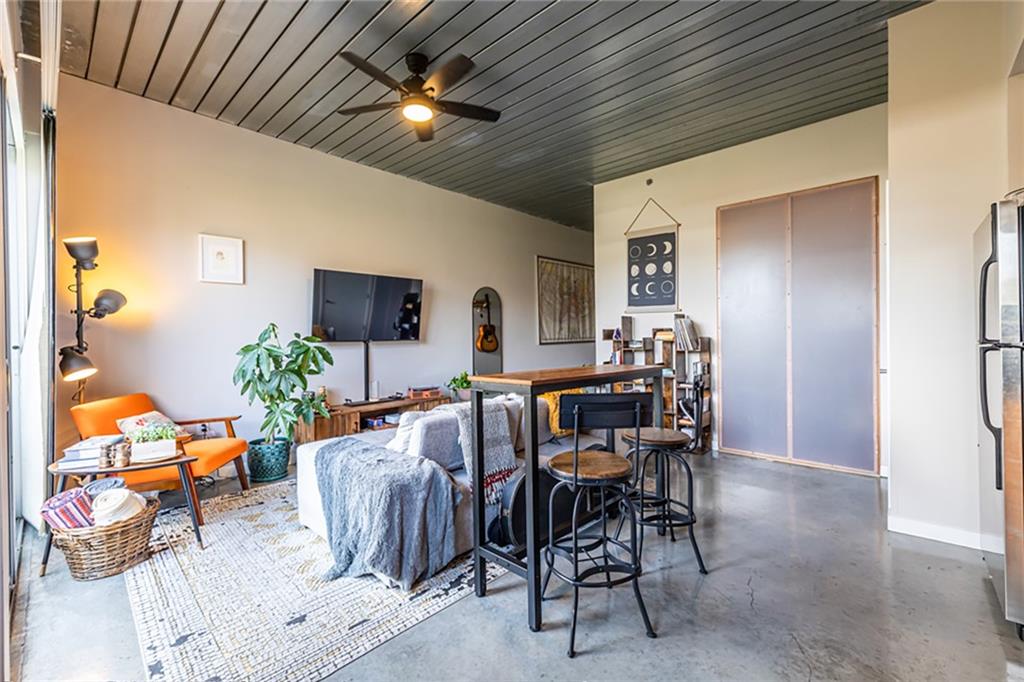 620 Glen Iris Drive NE 301