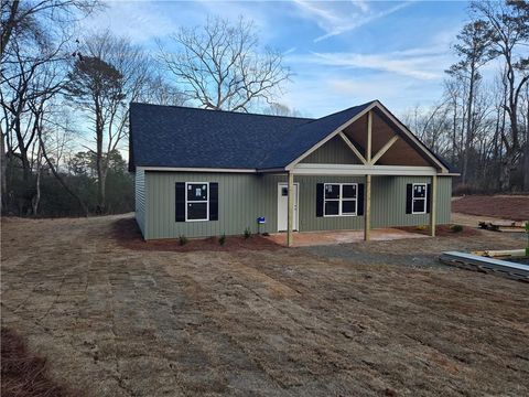 Homes For Sale - 1532 Shoal Creek Church Road<br/> Hart County, Lavonia, GA 30553