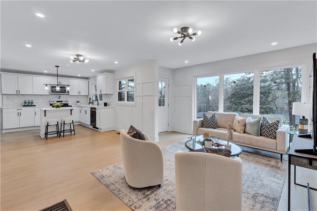 2254 Glendale Drive