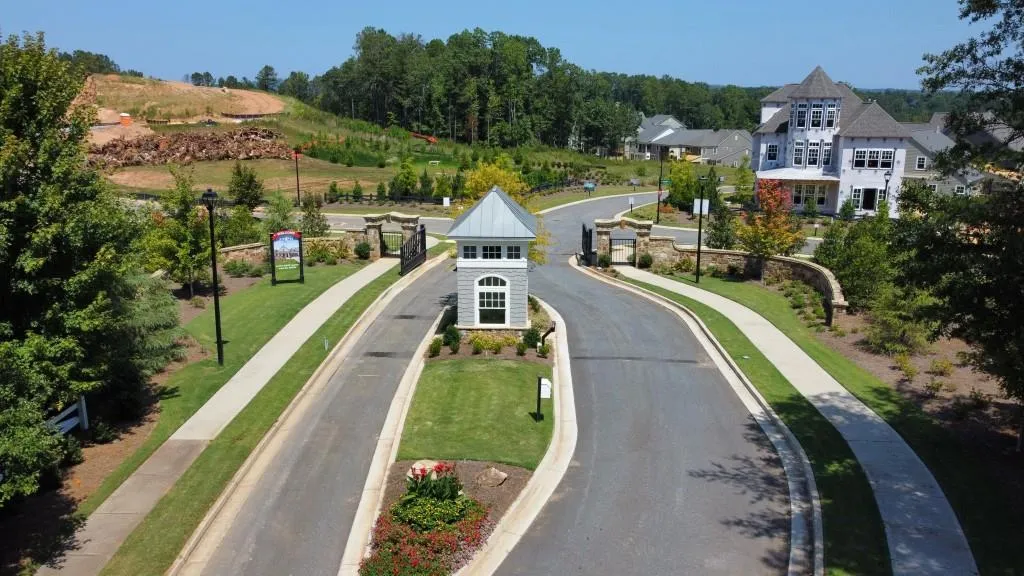 Canton, Georgia 30114, United States, 4 Bedrooms Bedrooms, ,4 BathroomsBathrooms,Residential,Pending,3379