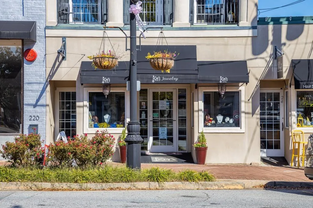 Canton, Georgia 30114, United States, 4 Bedrooms Bedrooms, ,4 BathroomsBathrooms,Residential,Pending,3379