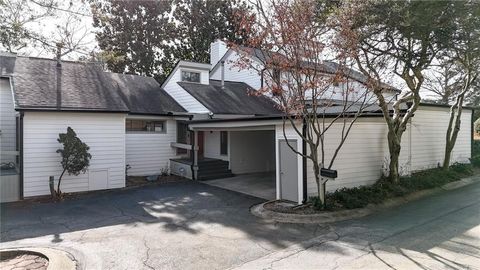 Townhouse For Sale - 4962 N Ellipse Rd<br/> Marietta, GA 30068