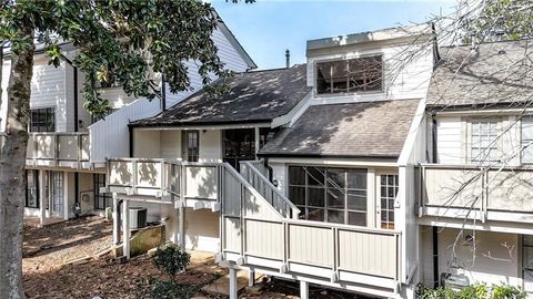 Townhouse For Sale - 4962 N Ellipse Rd<br/> Marietta, GA 30068