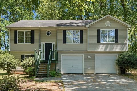 Homes For Sale - 4176 Heatherstone Drive<br/> Hall County, Gillsville, GA 30543