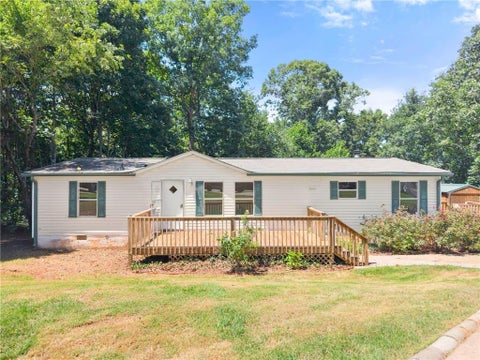 Homes For Sale - 6736 Victoria Lane<br/> Lula, GA 30554