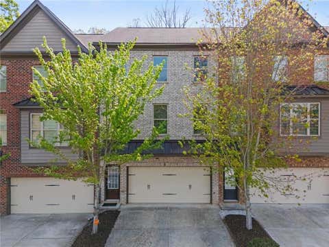 Townhouse For Sale - 1187 Laurel Valley Court<br/> Buford, GA 30519