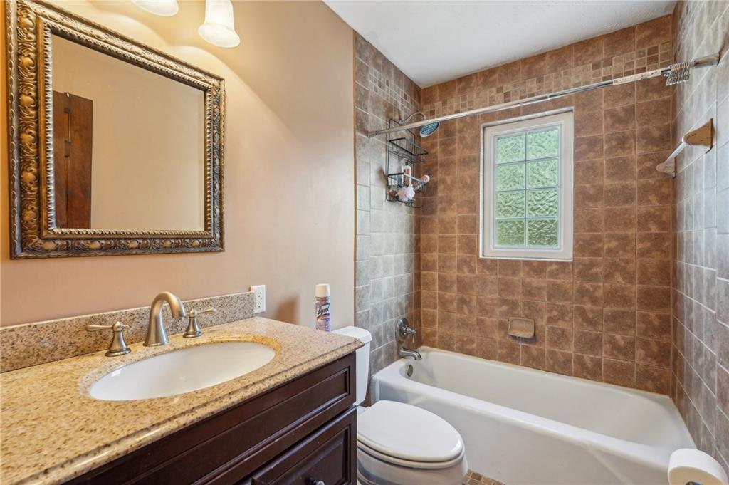 130 Thornton Drive, Fayetteville, Georgia image 27