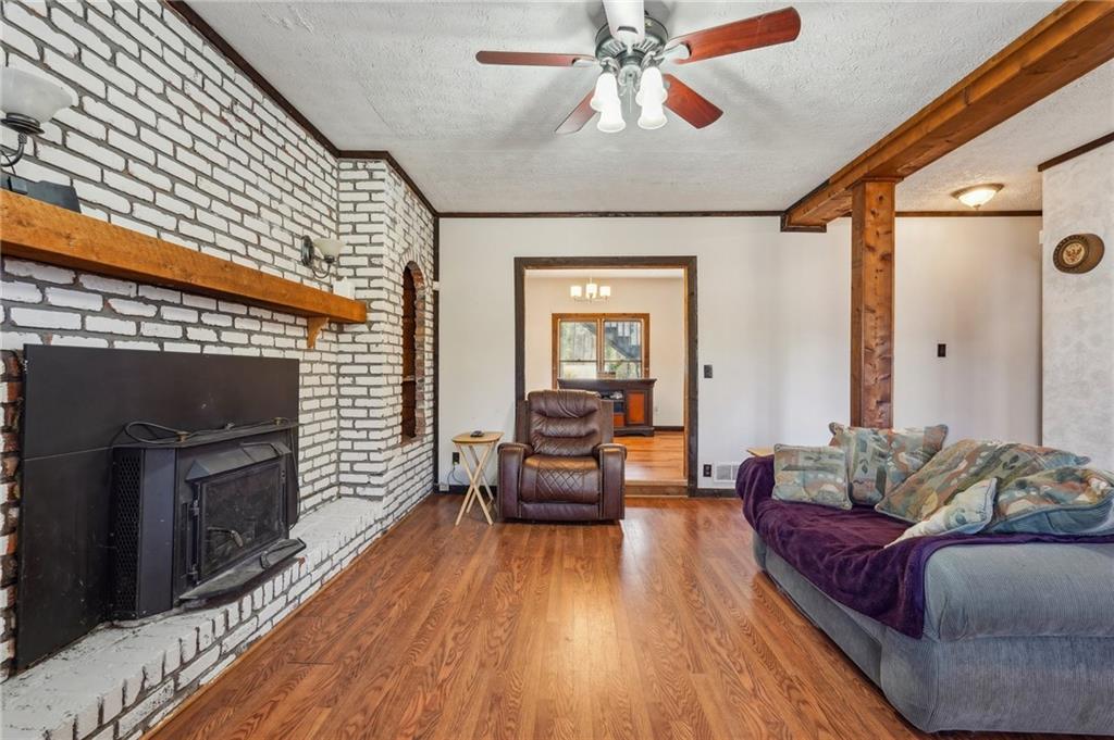 130 Thornton Drive, Fayetteville, Georgia image 9