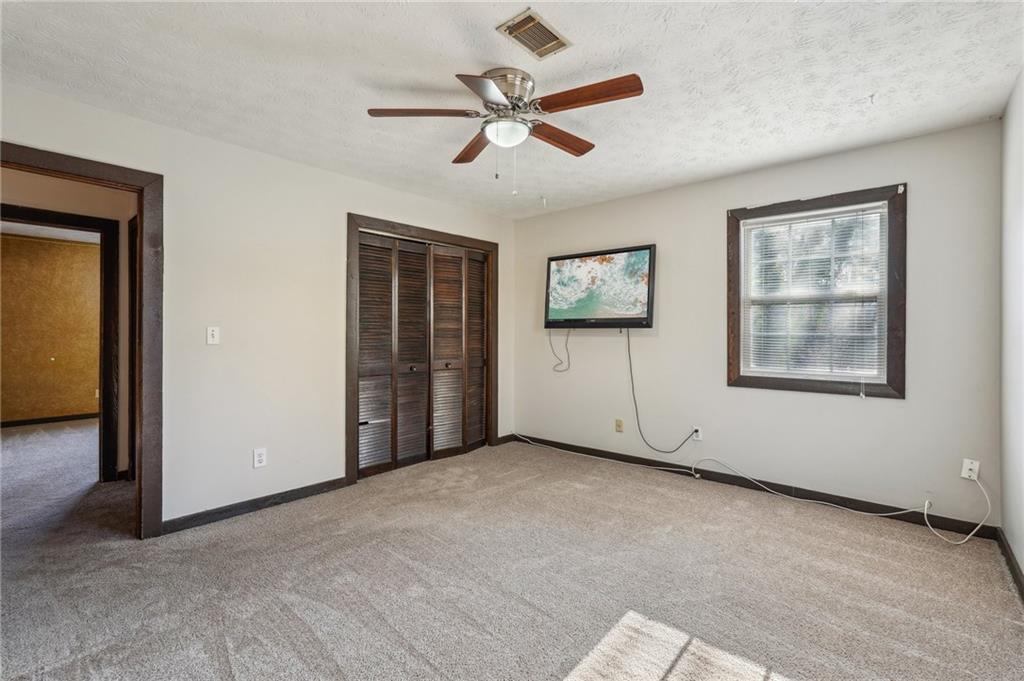 130 Thornton Drive, Fayetteville, Georgia image 28