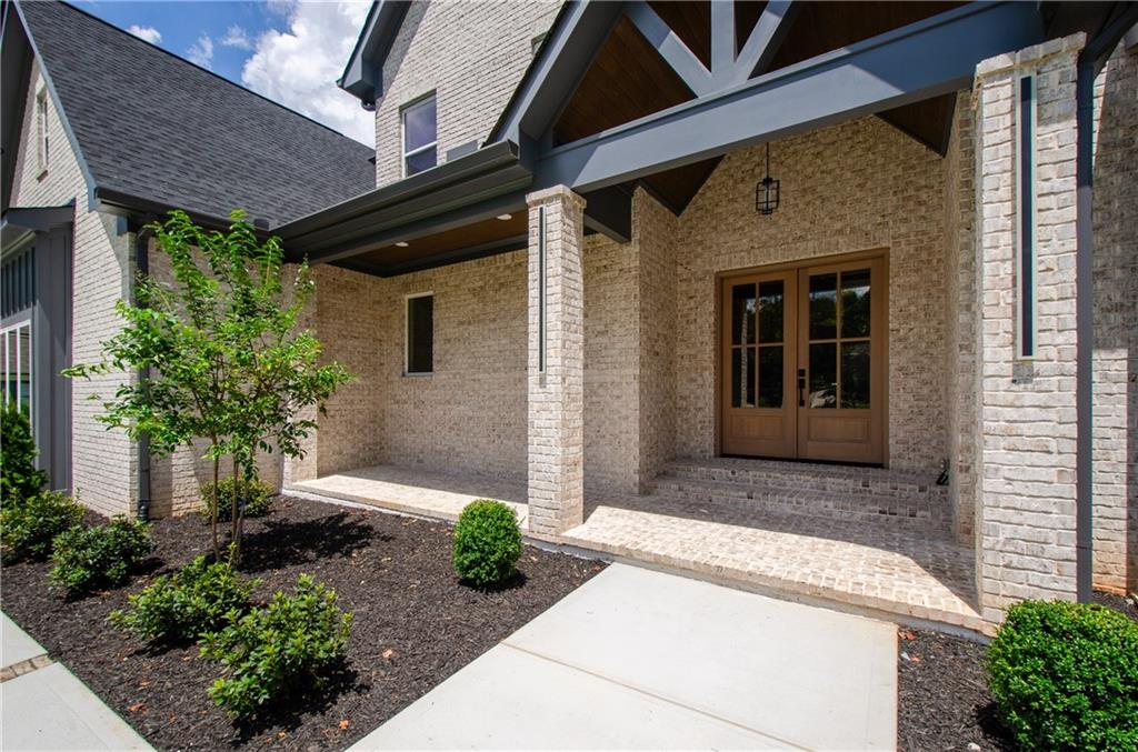 1136 Lexington Ridge Road