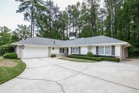 Photo of 720 Langford Lane, Sandy Springs, GA 30327 (MLS # 7660638)