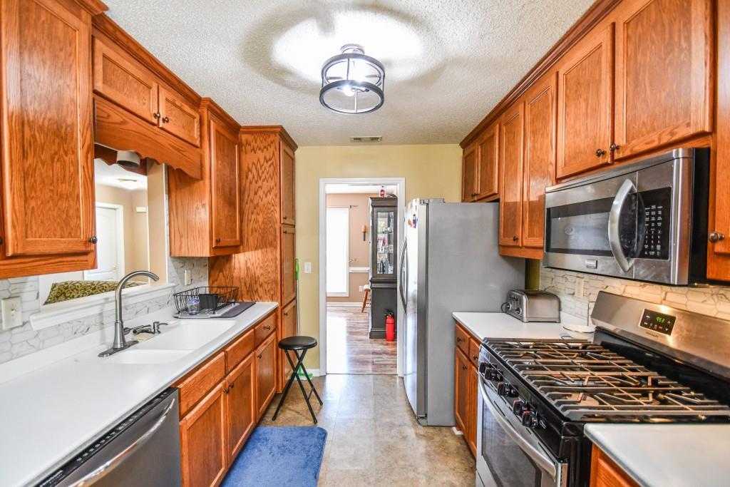 210 Mels Way, Stockbridge, Georgia image 8