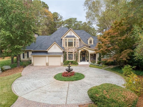 Homes For Sale - 125 Claridge Drive<br/> Atlanta, GA 30342