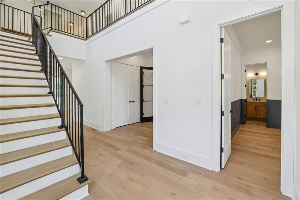 2595 Apple Valley Road