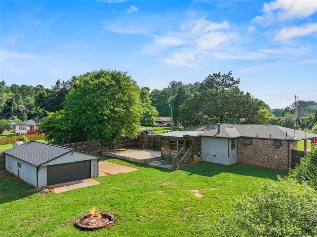 617 Lakeview Drive