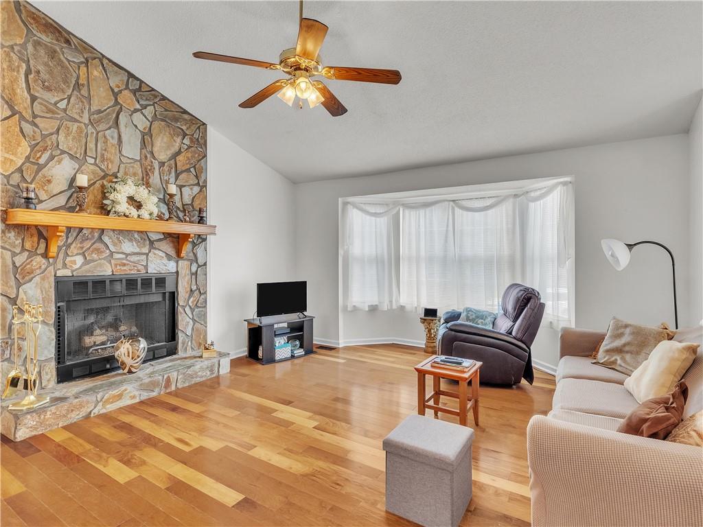 221 Wildwood Circle, Calhoun, Georgia image 7