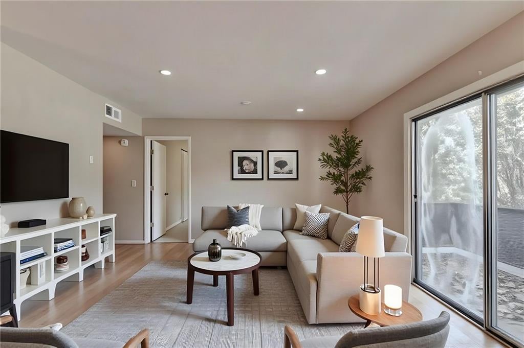 3501 Roswell Road NE 107